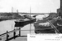 carte postale ancienne de Malines Pont du chemin de fer près de la fabrique Roestenberg