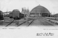 carte postale ancienne de Malines Intérieur de la Gare