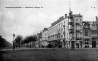 carte postale ancienne de Molenbeek Boulevard Leopod II