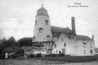 carte postale de Evere Meunerie Van Assche. Les ailes du moulin furent replacées par un moteur en 1887.