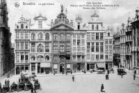 carte postale de Bruxelles La Grand'Place côté Nord-Est (Maisons Peintres, Verriers & Batteurs d'Or, Tailleurs)