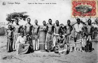 postkaart van Bas-Congo Types du Bas-Congo en tenue de danse