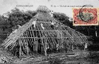 carte postale ancienne de A identifier Un toit en construction (Manyenta)
