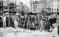 carte postale ancienne de Liège Place Saint-Lambert - Les Pigeons