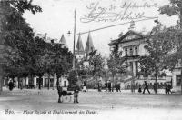 carte postale ancienne de Spa Place Royale et établissement des Bains