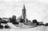 postkaart van Hamoir L'église et monument Delcour
