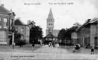 carte postale ancienne de Bourg-Léopold Vue sur la place royale