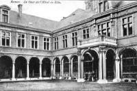 postkaart van Namen La Cour de l'Hôtel de Ville
