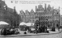 carte postale ancienne de Gand Place Ste PharaÃ¯lde, ancien Hospice St Laurent et marchÃ© aux Poissons