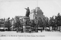 carte postale ancienne de Gand Le Marché du Vendredi et la statue Jacques Van Artevelde