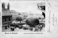 postkaart van Geraardsbergen Ascension de ballons à la Grand Place.