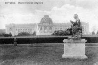 postkaart van Tervuren Musée et statue Congolais