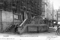 carte postale ancienne de Louvain Escalier d'honneur de l'hôtel de ville