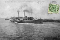 postkaart van Oostende Le Steamer d'excursion La Marguerite sortant du port