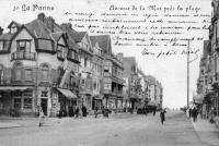carte postale ancienne de La Panne Avenue de la mer près la plage