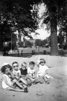  Enfants jouant avenue Guillaume Macau
