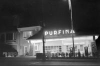  Station d'essence Purfina